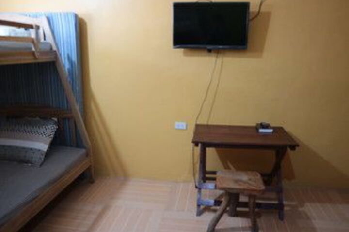 Room 9 of 31
