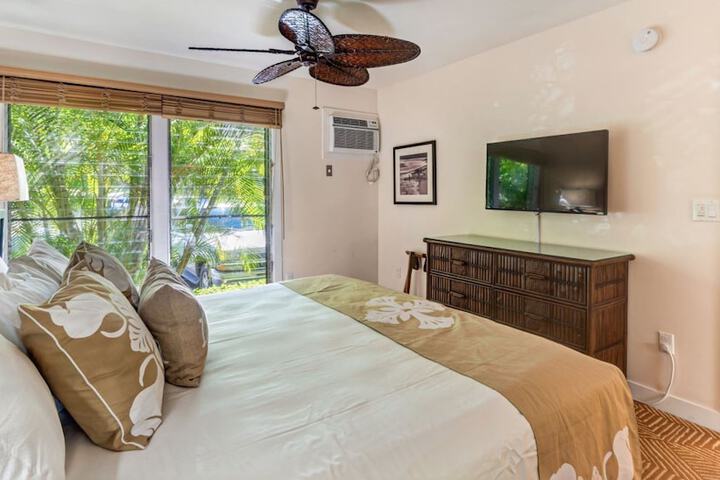 Aina Nalu Premier Condo B108 2 Br Condo in Lahaina, HI