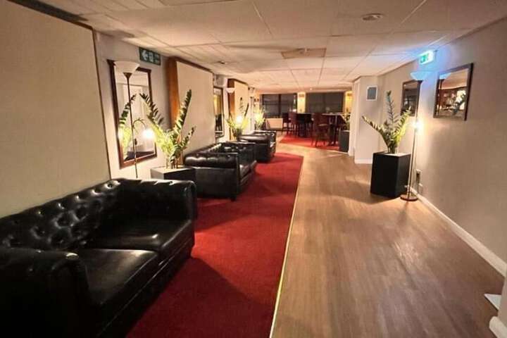 Ballroom/Hall 69 of 83