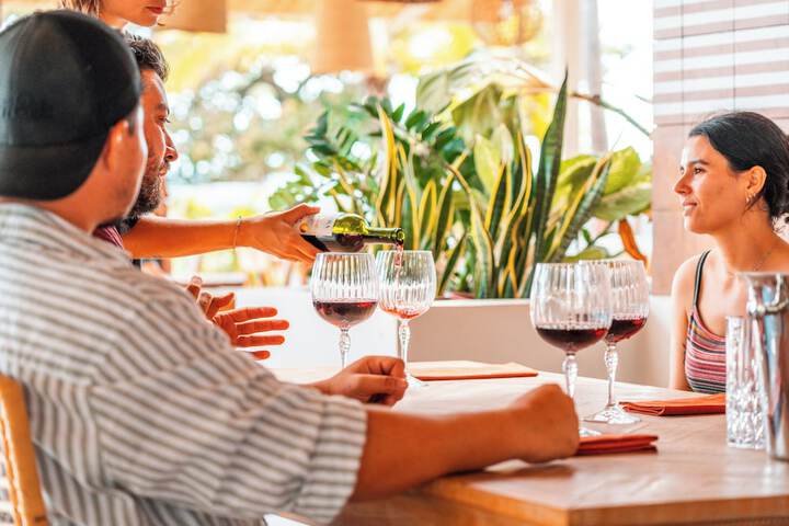 Dining 55 of 64