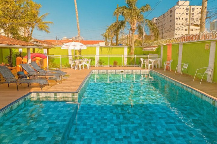 Pool 44 of 54
