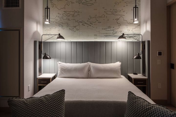 1 King Bed (44 of 48)