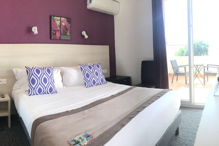 Room 12 of 35