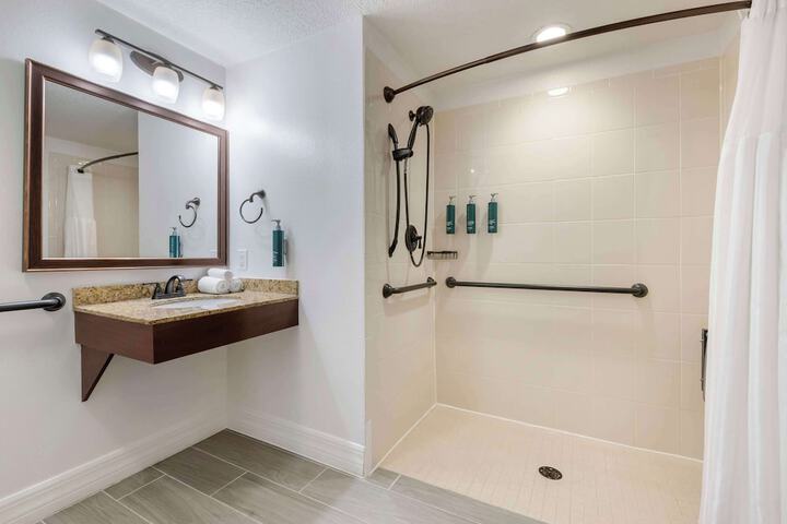 Bathroom shower