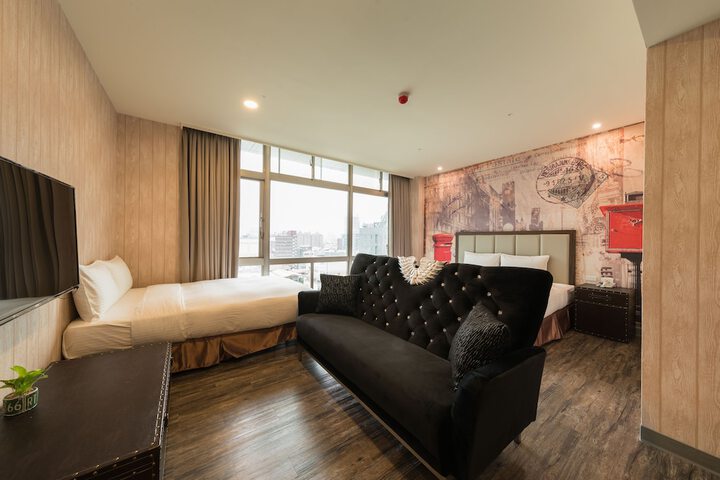 Room 46 of 98
