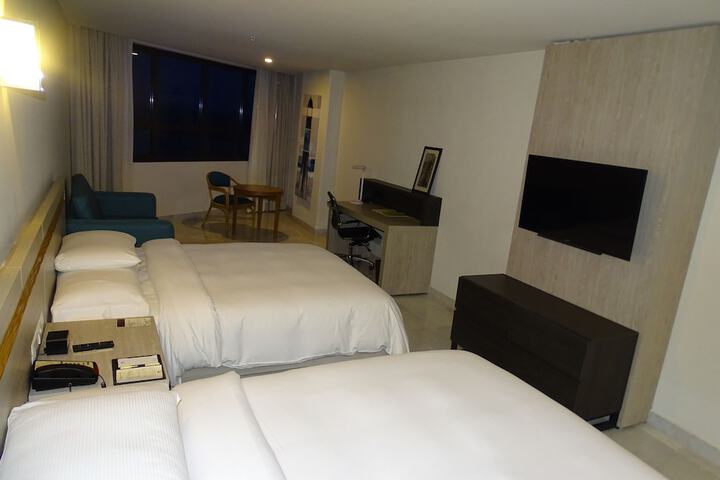 Room 26 of 67