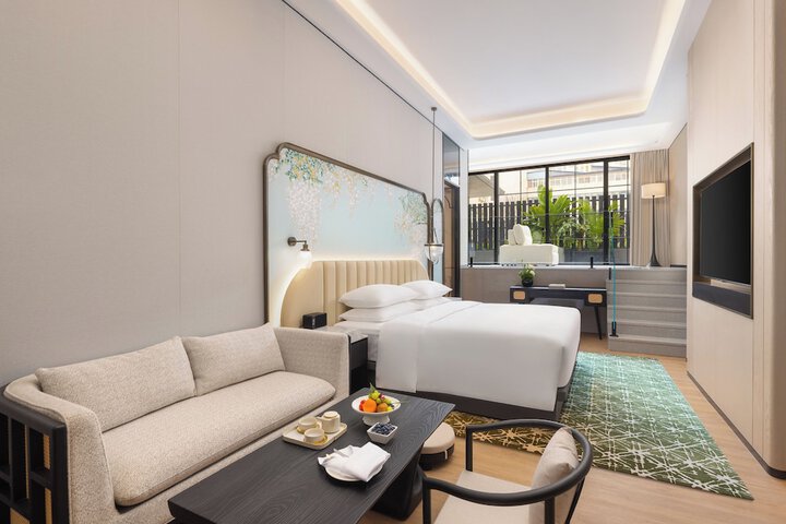 Room 15 of 72