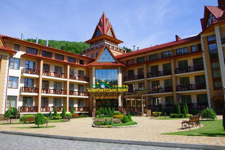 Карпатські зорі SPAhotel