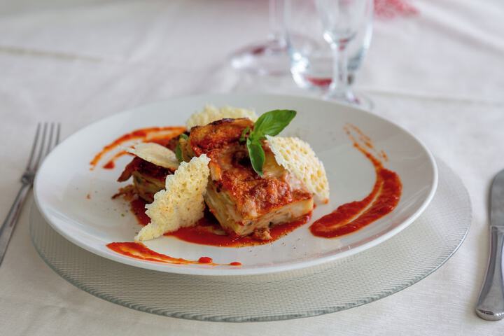 Dining 91 of 146