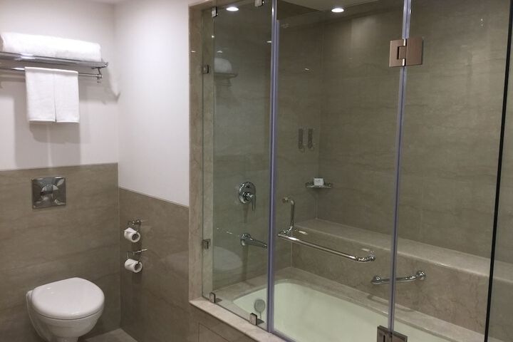 Room 9 of 23