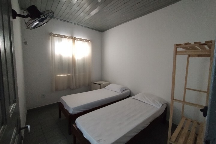 Room 5 of 37