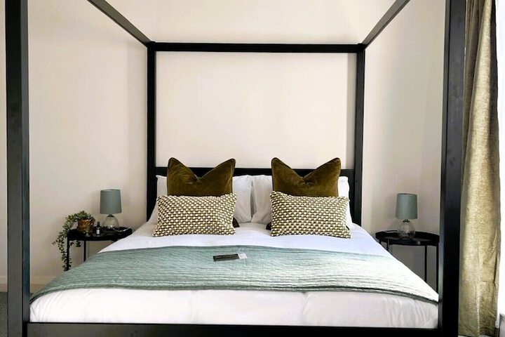Room 4 of 46