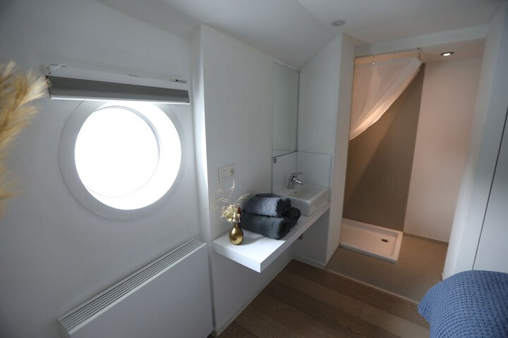 Bath Interior