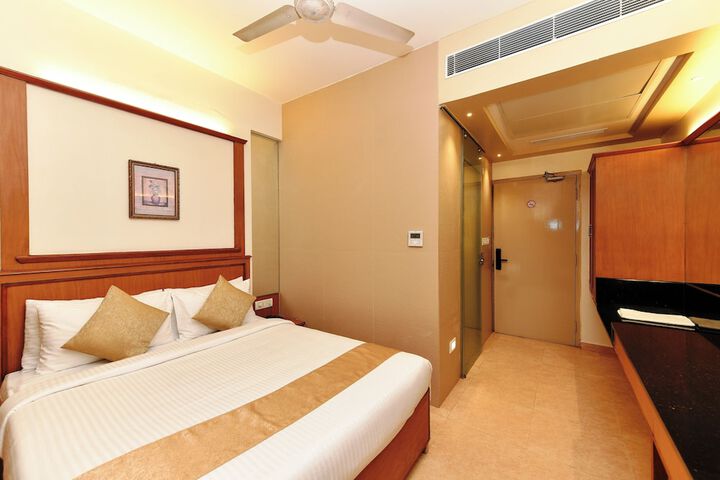 Room 20 of 76