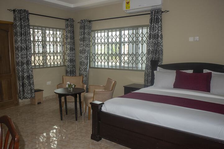 Room 8 of 19