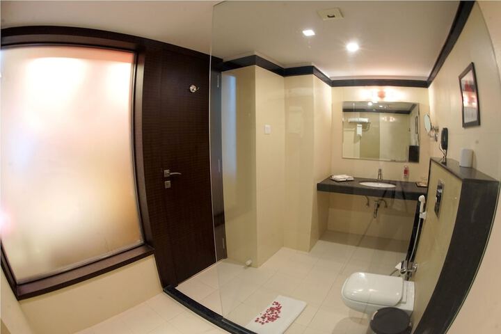 Room 29 of 45