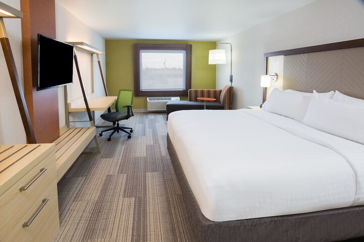 Room 4 of 39