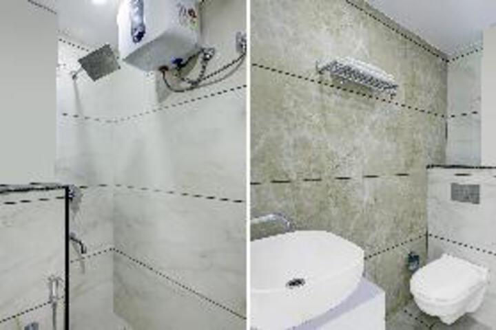 Room 9 of 39