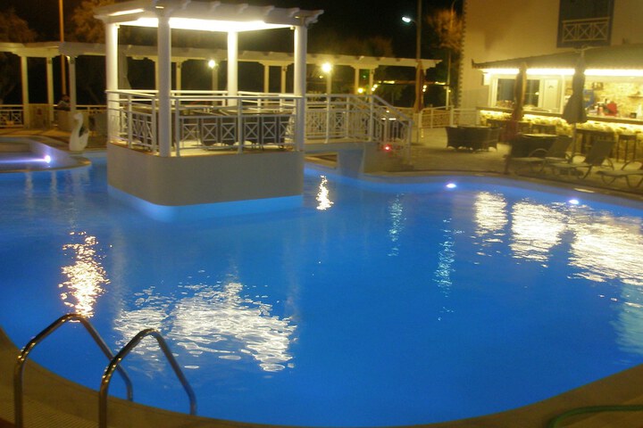 Pool Hotel