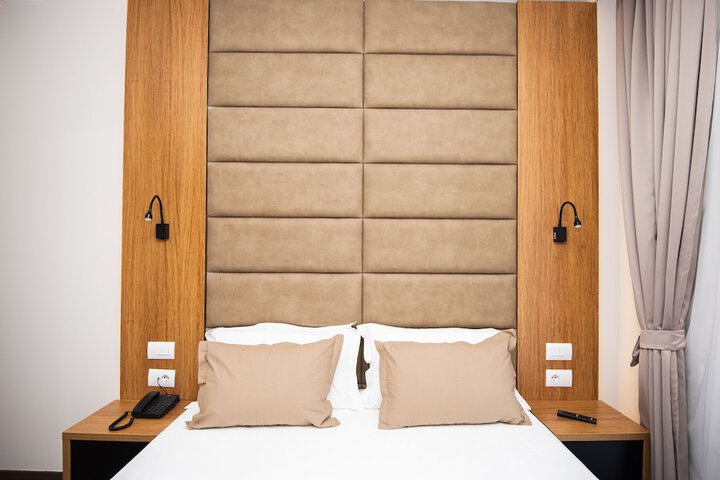 Room 32 of 117