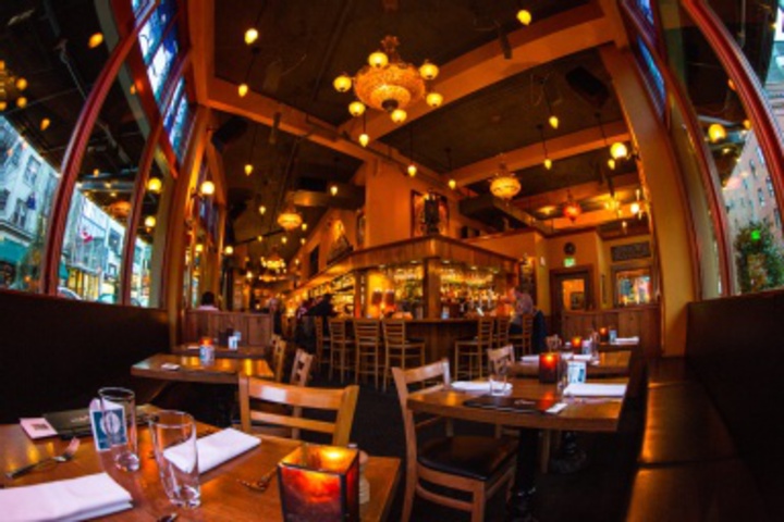 Dining 323 of 420