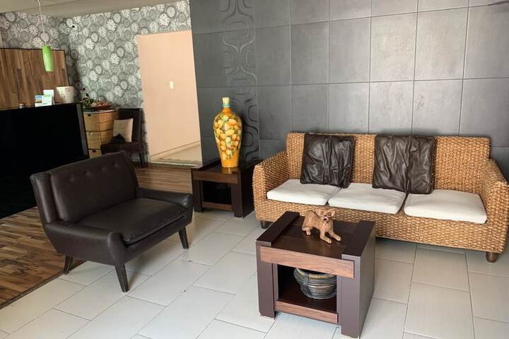 Room 21 of 32