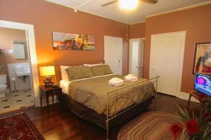 Room 22 of 76