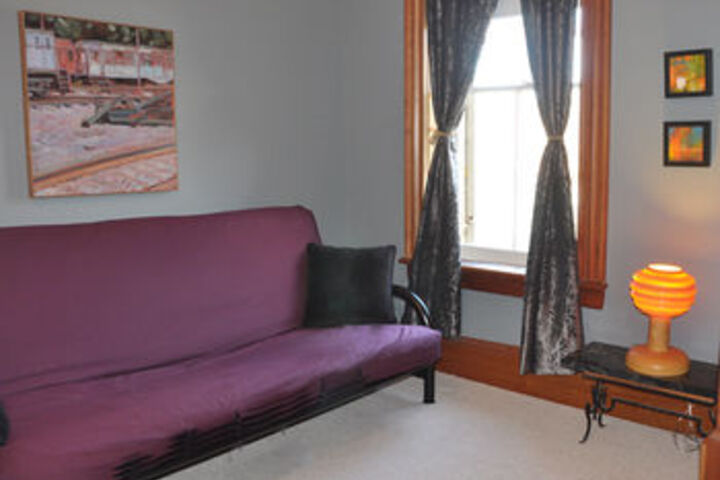 Room 11 of 20