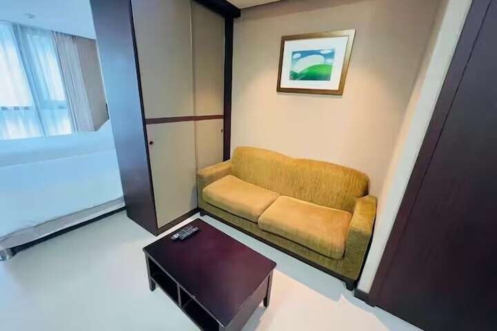 Room 31 of 86