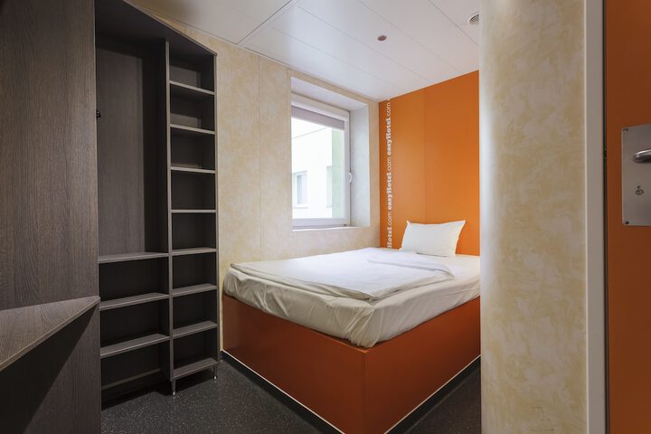 Room 9 of 57