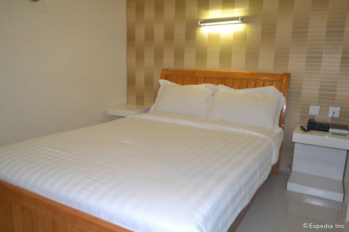 Room 18 of 52