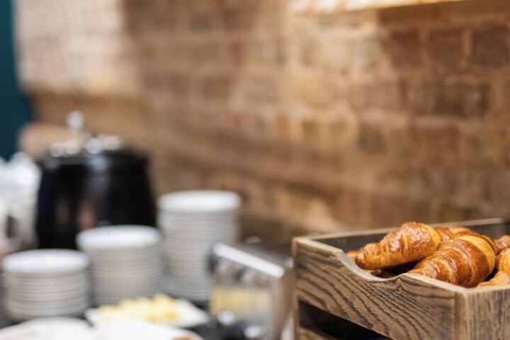 Breakfast/Coffee Service 123 of 229