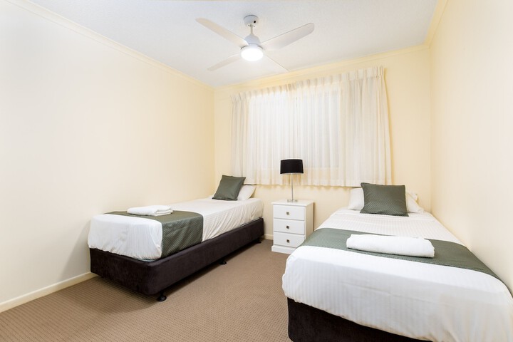 Room 4 of 78