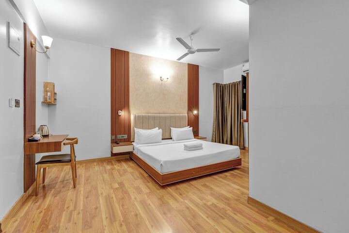 Room 5 of 27
