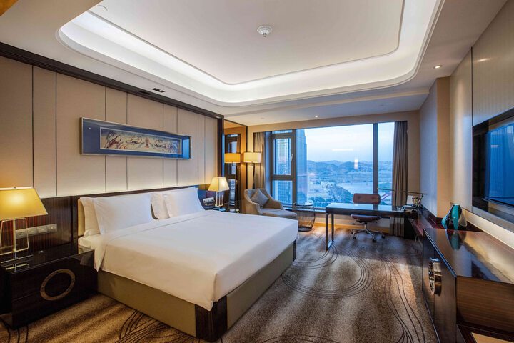 Room 26 of 133