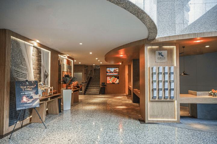 Lobby Entry