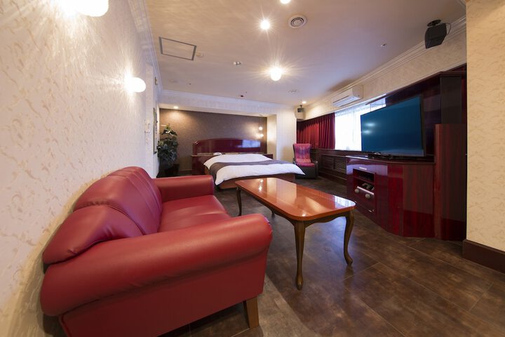 Room 32 of 63