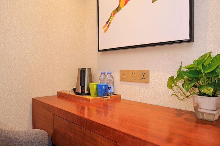 Room 15 of 46