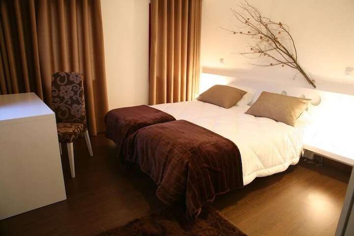 Room 4 of 41