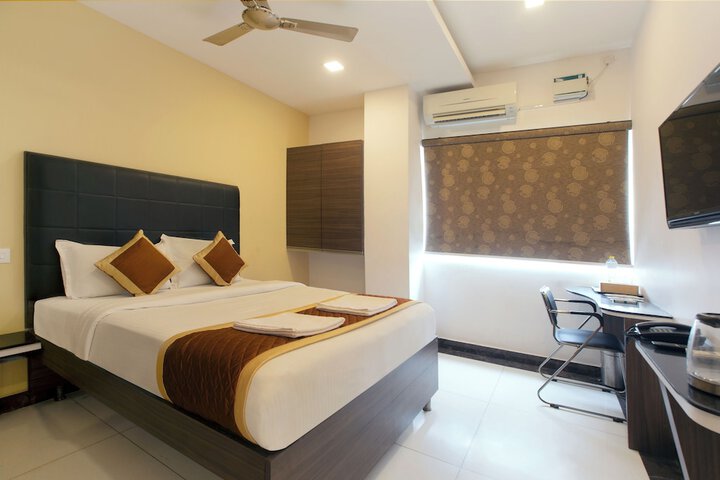Room 5 of 29