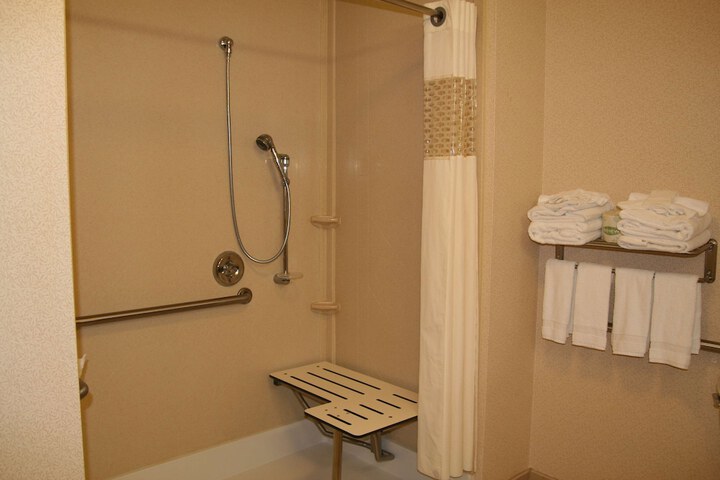 Room 28 of 58