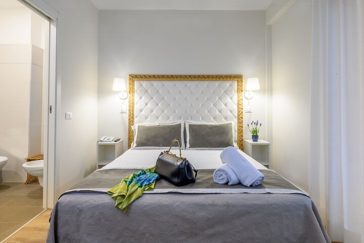 Room 27 of 42