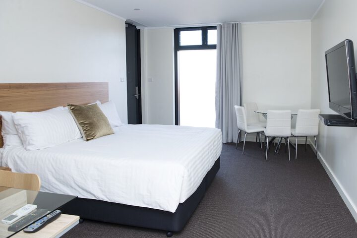 Room 2 of 26