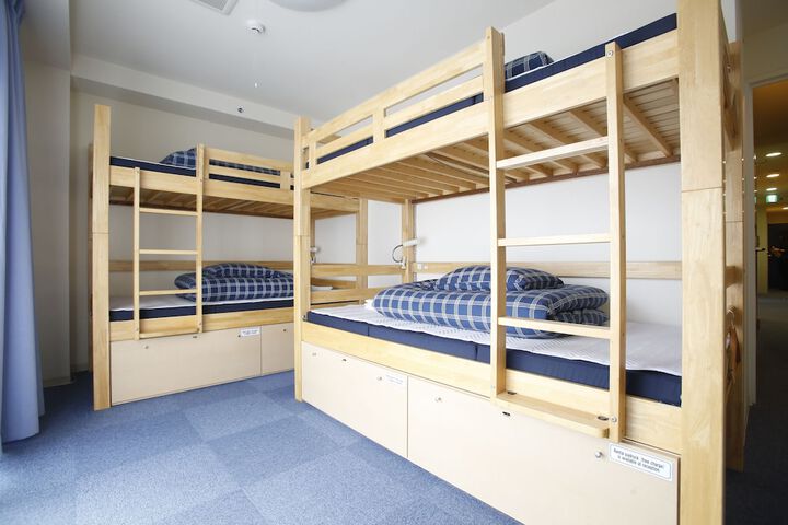 Room 26 of 84