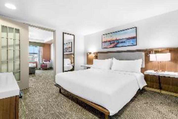Room 34 of 35