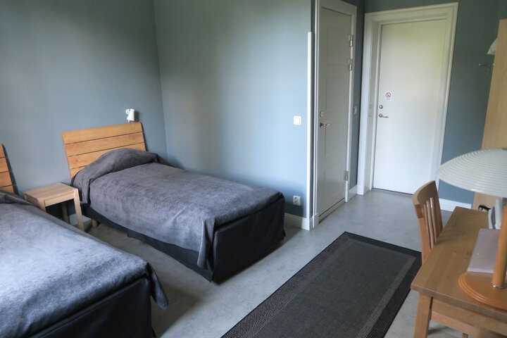 Room 5 of 31