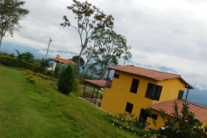Hotel Exterior 24 of 53