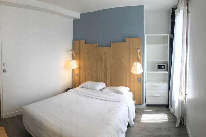 Room 12 of 38