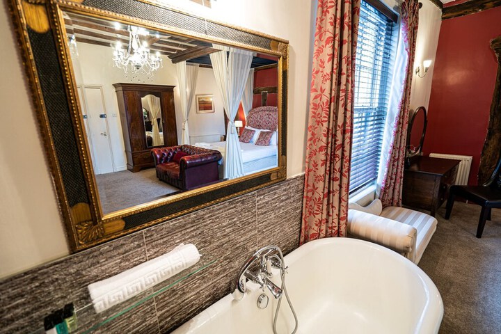 Room 20 of 46