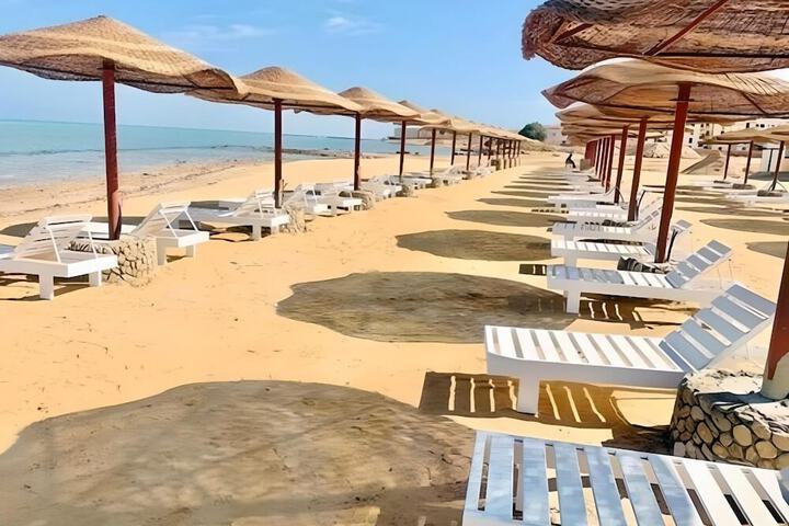 Beach 42 of 47